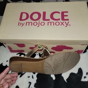 Dolce By Mojo Moxy Sandles